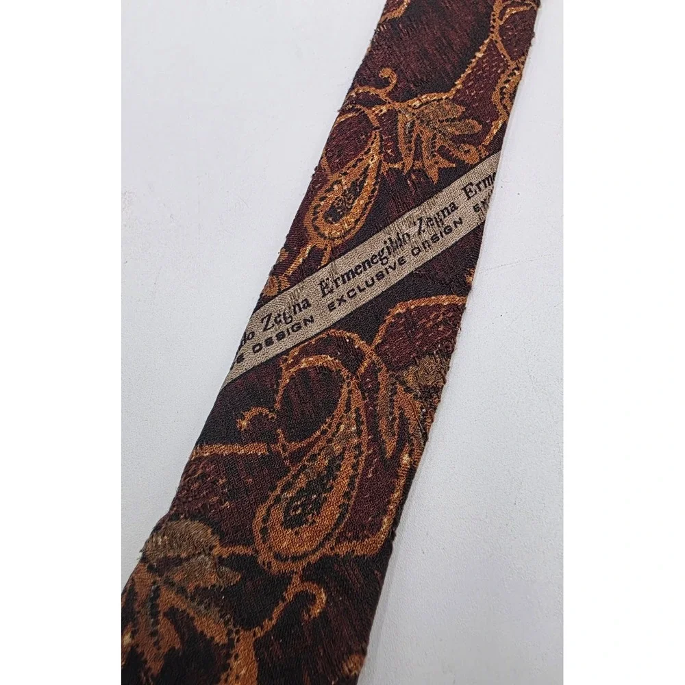Ermenegildo Zegna Men's Silk Paisley Tie Burgundy Gold Italy Luxury Designer